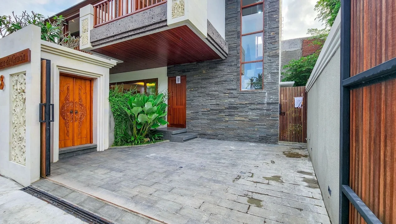 Tropical 2–3 Bedroom Villa with Private Pool, Walking Distance to Sanur Beach — image 3