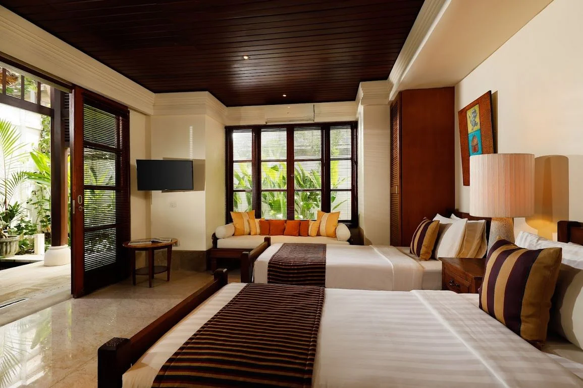Tropical 3-Bedroom Villa with Private Pool Near Jimbaran Beach — image 18