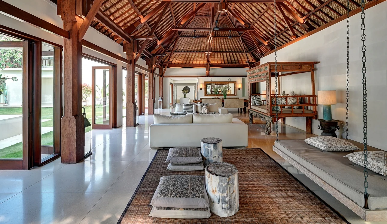 Luxury Tropical 5-Bedroom Villa in Seminyak – Private Pool, Spacious Garden & Strategic Location — image 6