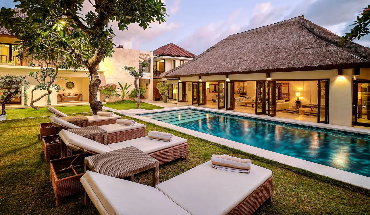 Luxury Tropical 5-Bedroom Villa in Seminyak – Private Pool, Spacious Garden & Strategic Location | BVI67666