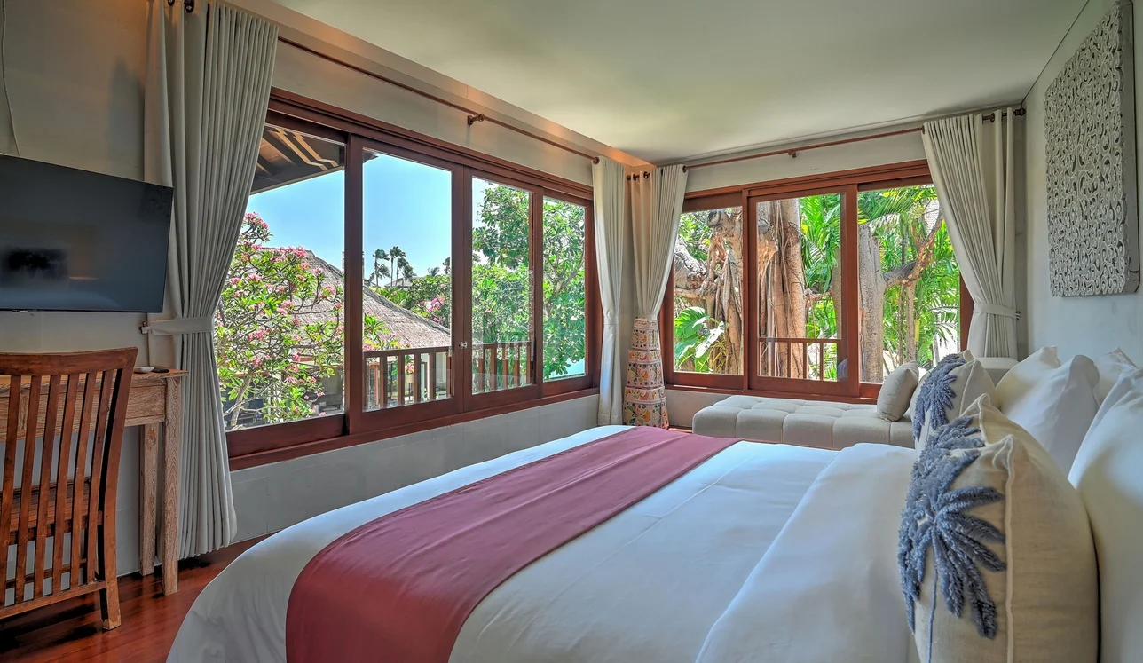 Luxury Tropical 5-Bedroom Villa in Seminyak – Private Pool, Spacious Garden & Strategic Location — image 11