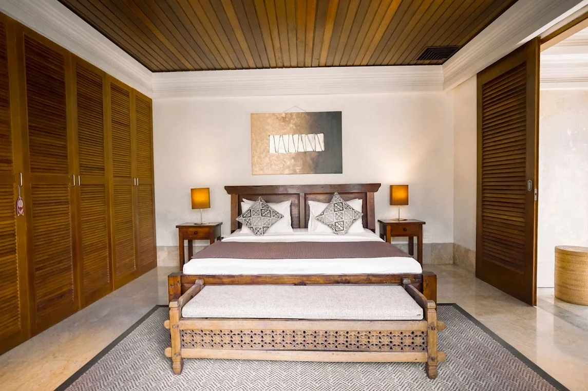 Tropical Hideaway 3-Bedroom Villa in Jimbaran – Family Villa Near the Beach — image 19