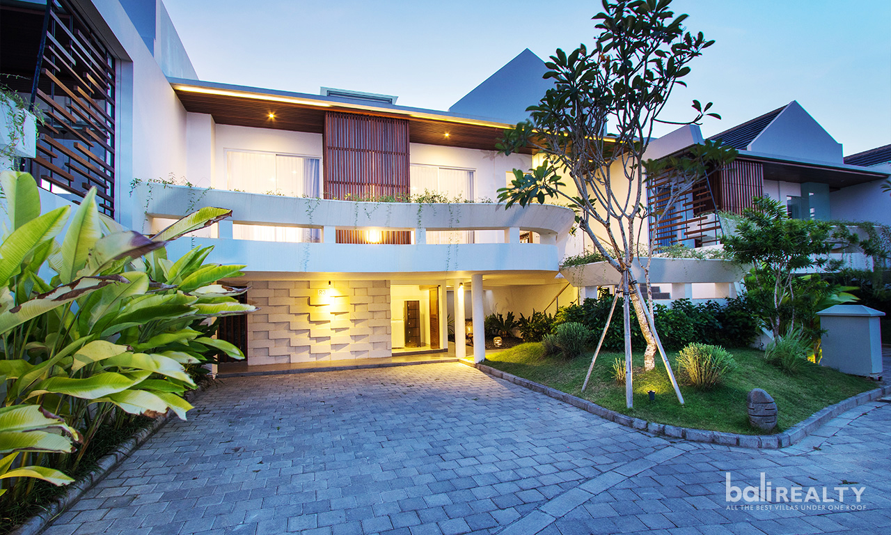 Contemporary 2-Bedroom Villa Offered on a Secure Long-Term Leasehold – 2965