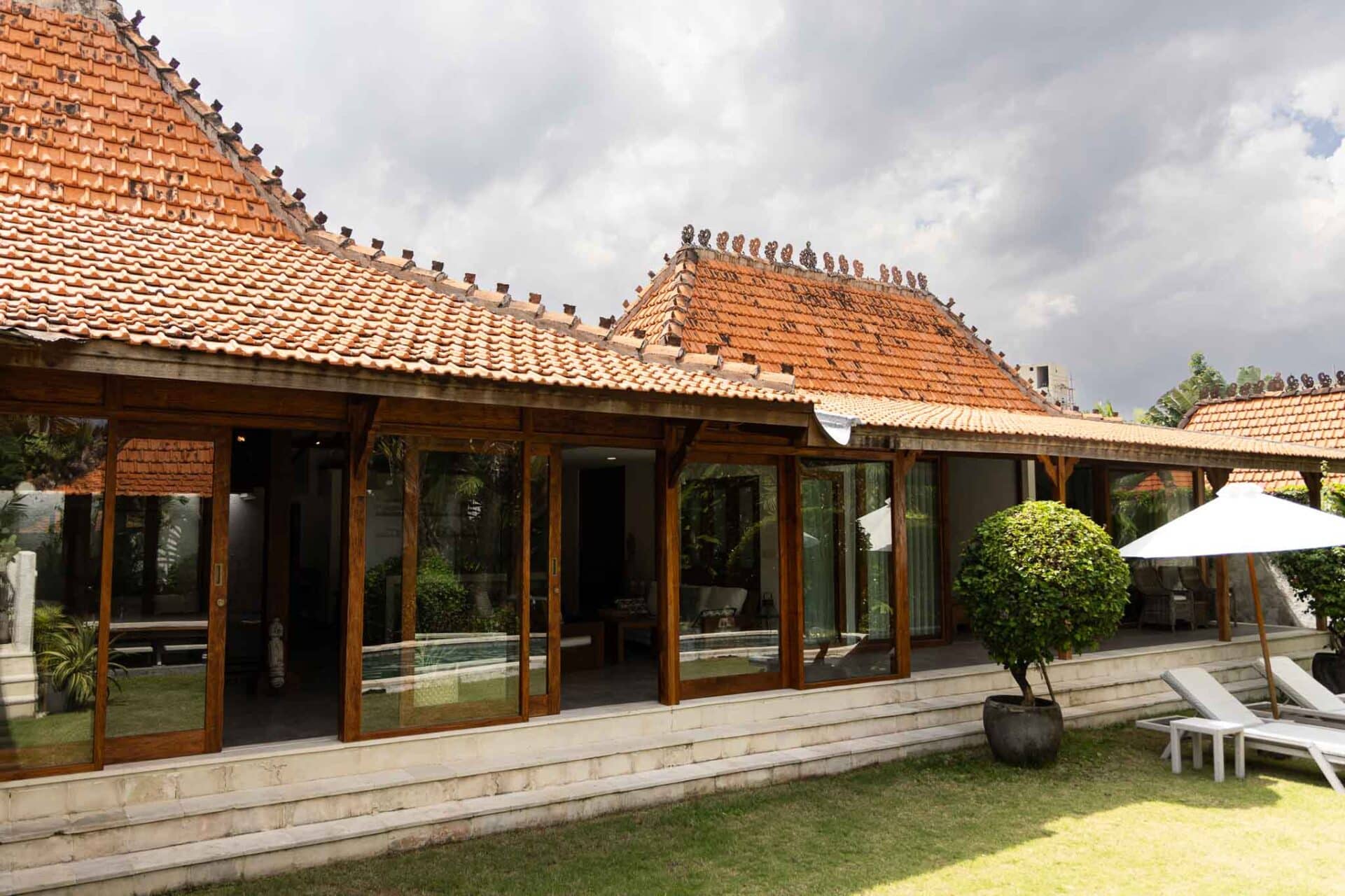 A great 4 bedroom villa in Berawa Canggu — image 4