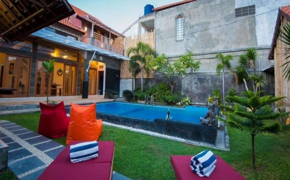Elegant 3-Bedroom Villa with Private Pool & Outdoor Living Space, Perfect Bali Retreat — image 5