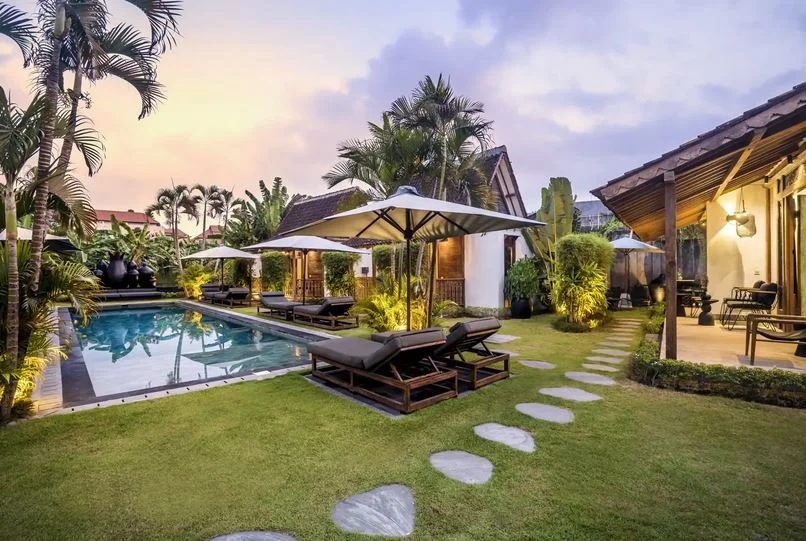Authentic 8BR Resort Villa in Central Canggu w/ Pool, Yoga Shala & Eco Touch — image 12