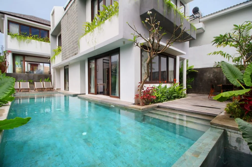 4BR Smart Luxury Villa with Private Pool in Berawa Canggu – BVI55125