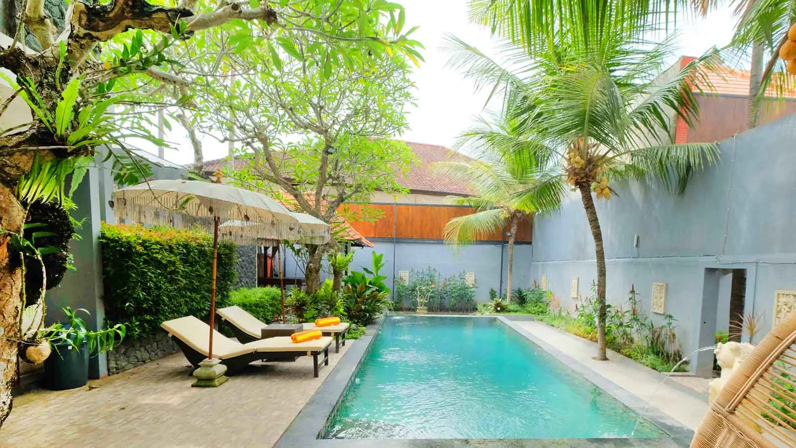 Secluded 3-Bedroom Villa in Saba, Keramas – Peaceful Retreat by the Black Sand Beach — image 3