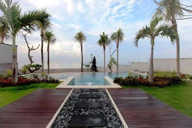 Grand 5BR Tropical Villa in Sanur – Private Pool, Jacuzzi & Spa – BVI8579 — image 4