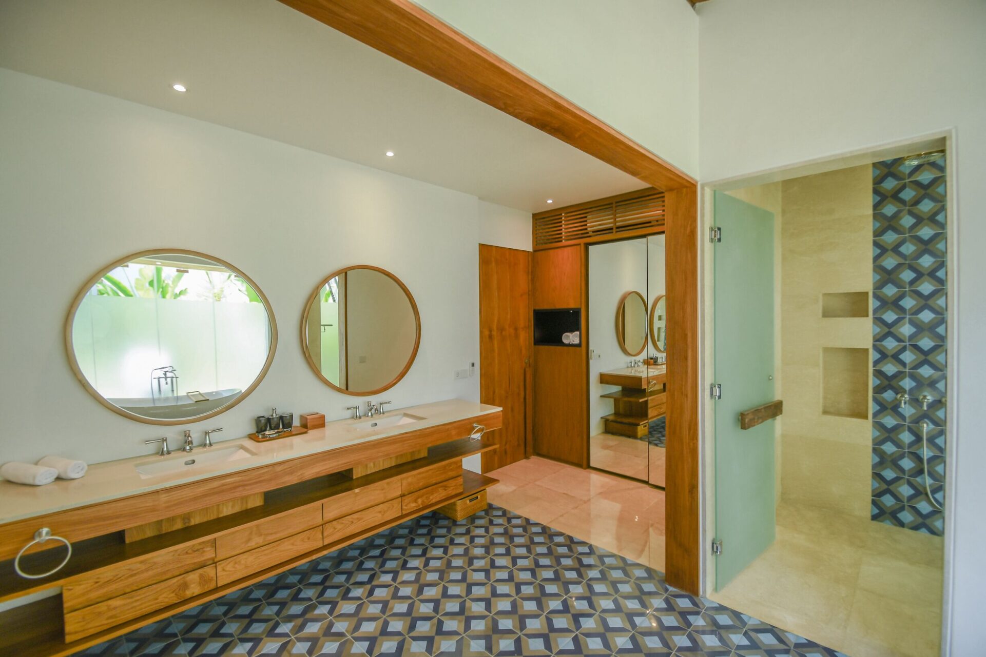 Luxury 4 Bedroom Estate with Rice Field Views in Tabanan — image 15