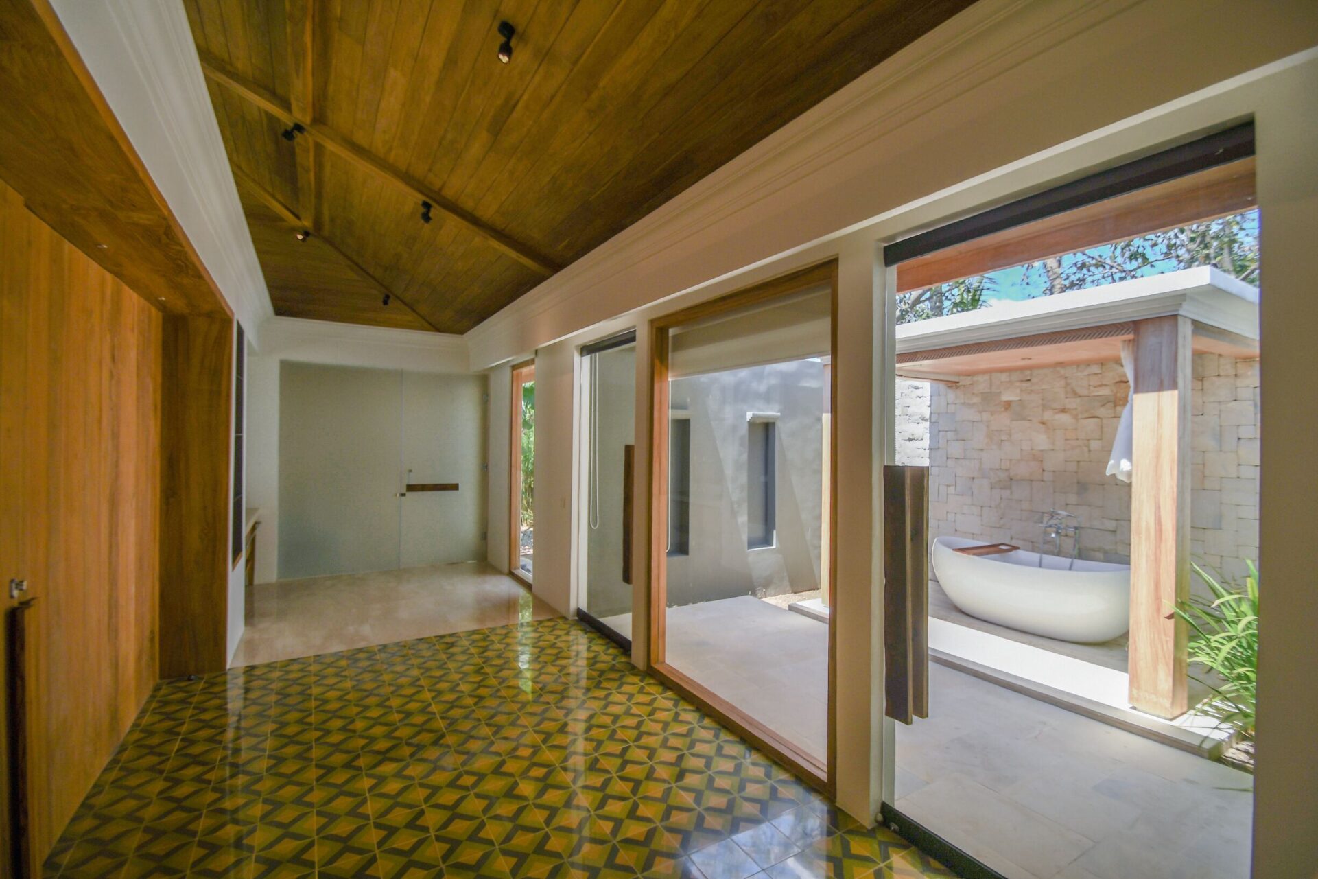 Luxury 4 Bedroom Estate with Rice Field Views in Tabanan — image 16