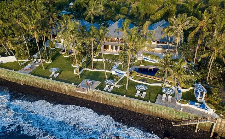 Villa Tulamben BVI53120 – 3-Bedroom Seafront Villa with Spectacular Views