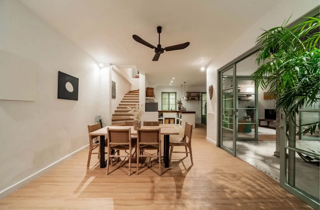 Modern 2+1 Bedroom Villa for Monthly & Yearly Rent in Canggu, Bali — image 1