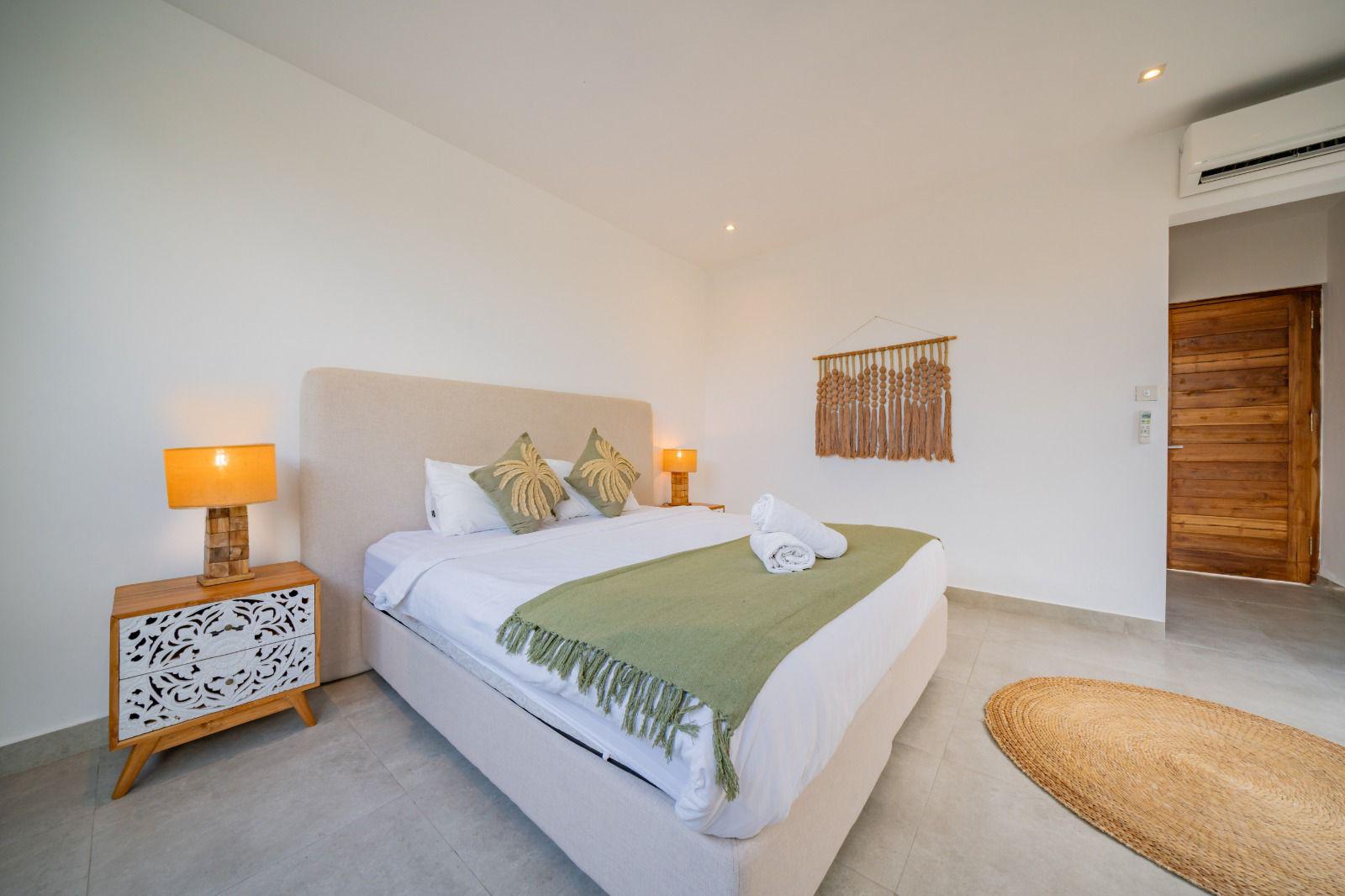 Modern 3 Bedroom Villa for Monthly & Yearly Rent in Berawa, Canggu — image 16