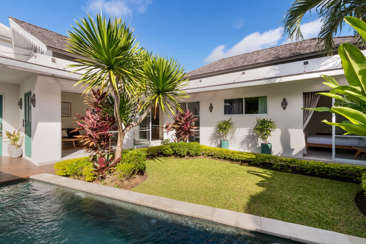 Modern 3 Bedroom Villa for Monthly & Yearly Rent in Berawa, Canggu — image 2
