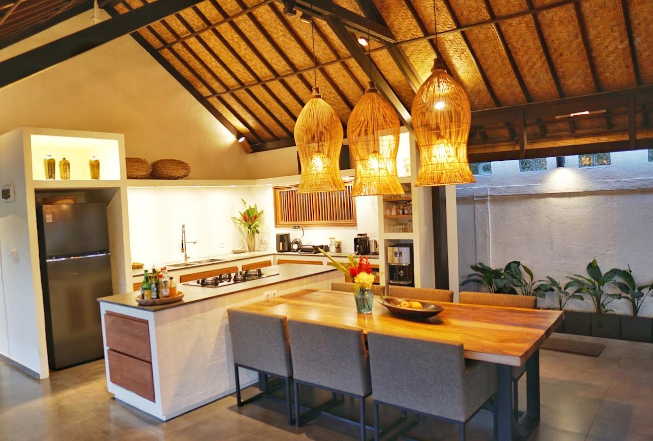 Tropical 3+1 Bedroom Family Villa for Yearly Rent in Bali — image 8