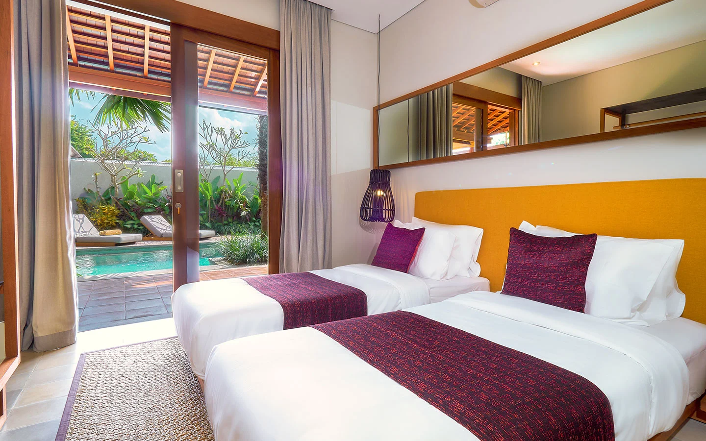 3BR Modern Tropical Private Oasis Villa in Canggu — image 15