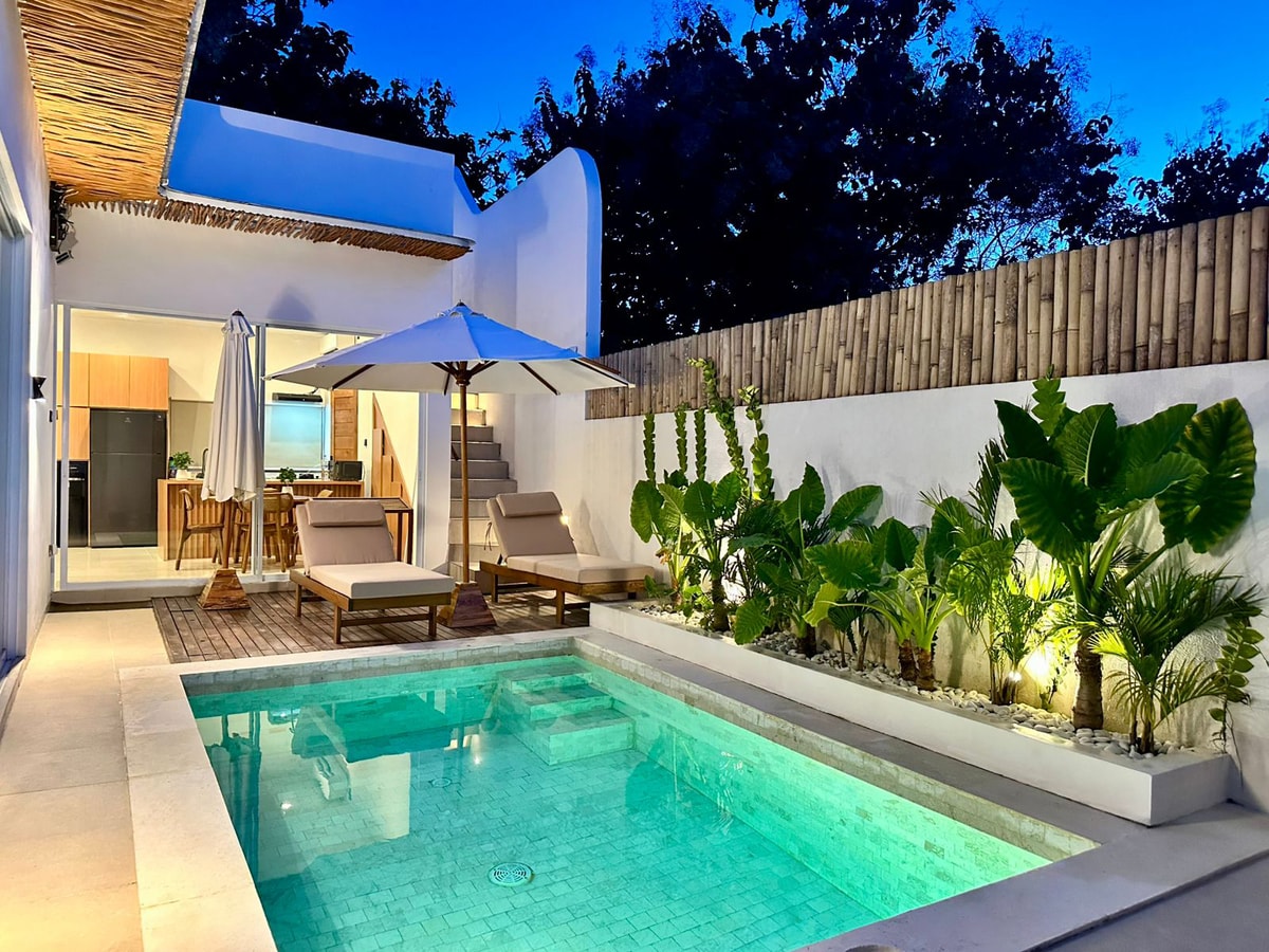 2BR Uluwatu Villa: Pool & Sunset Deck | Near Beach in Ungasan, Bali