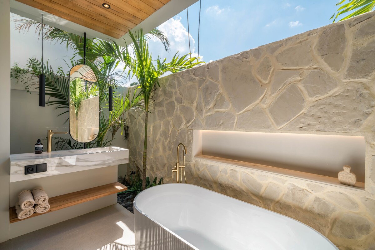 Villa Vaya — 3BR Villa Rental in Seminyak — image 3