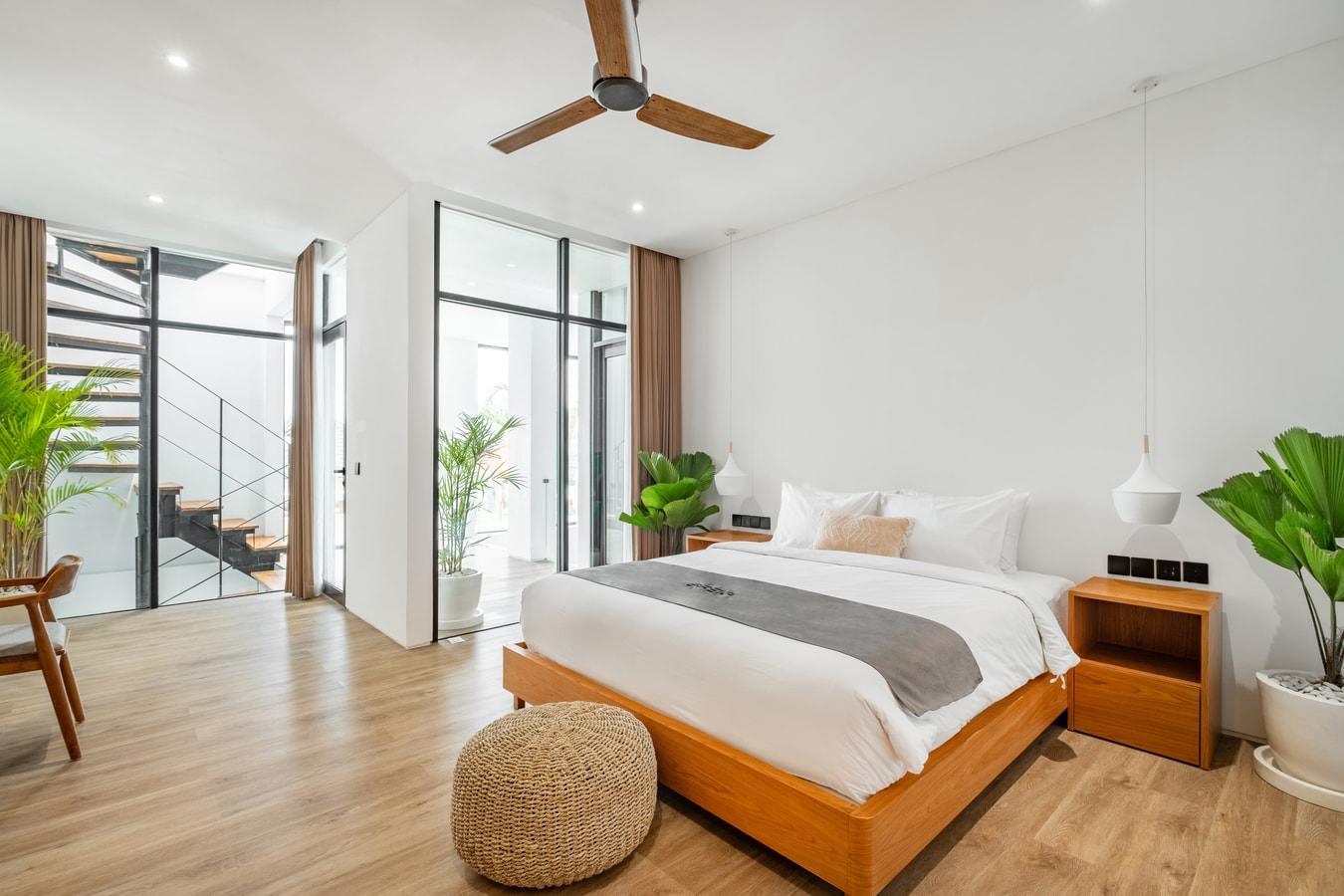 Canggu 3BR Designer Villa w Rooftop Lounge & Pool in Canggu, Bali — image 3