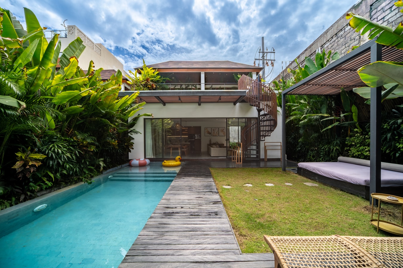 Red Sunset - 4BR Villa with Pool, Canggu in Canggu, Bali