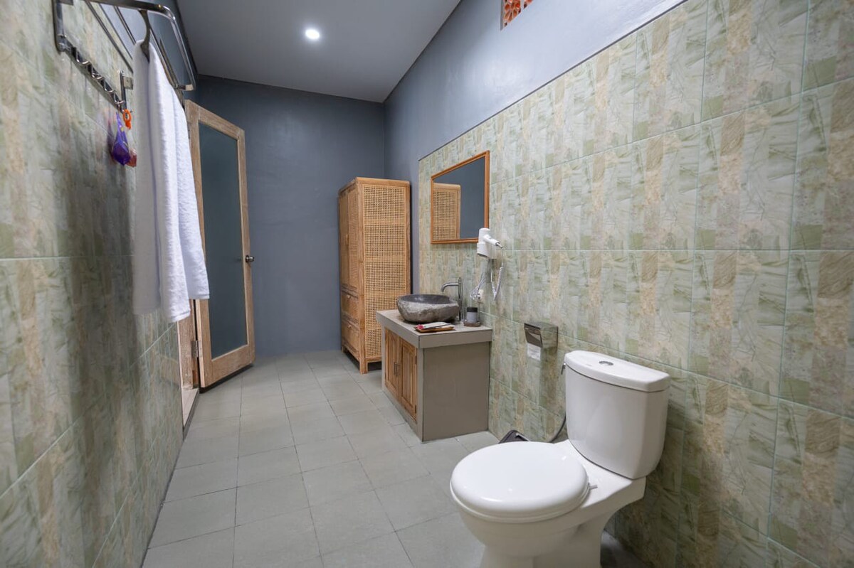 Serene Tropical Retreat 3 Bedroom Private Villa in Canggu — image 3