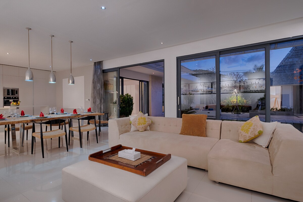 Elegant Whitewashed Haven 3 Bedroom Private Villa in Canggu — image 3