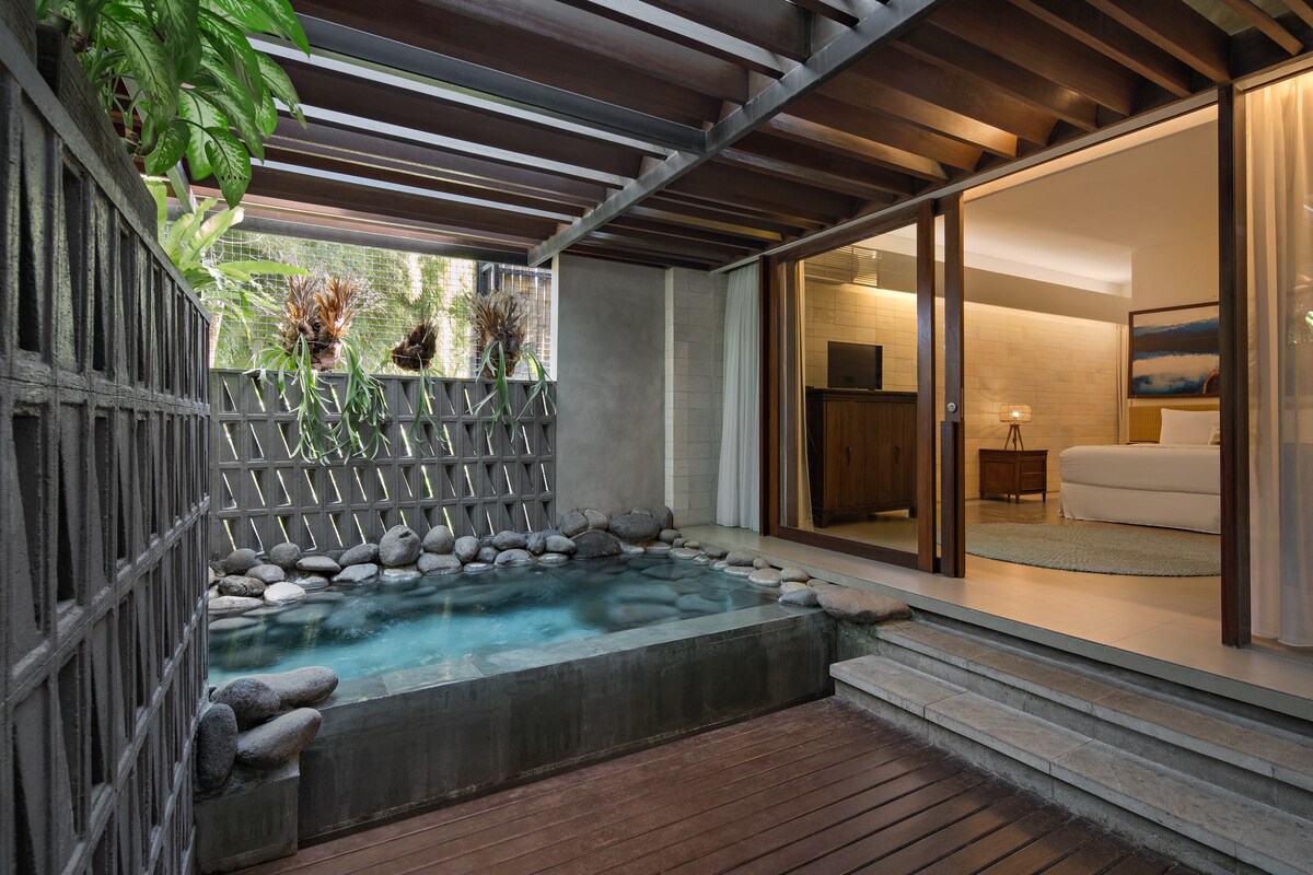 Executive Plunge Pool Hideaway Room in Canggu — image 4