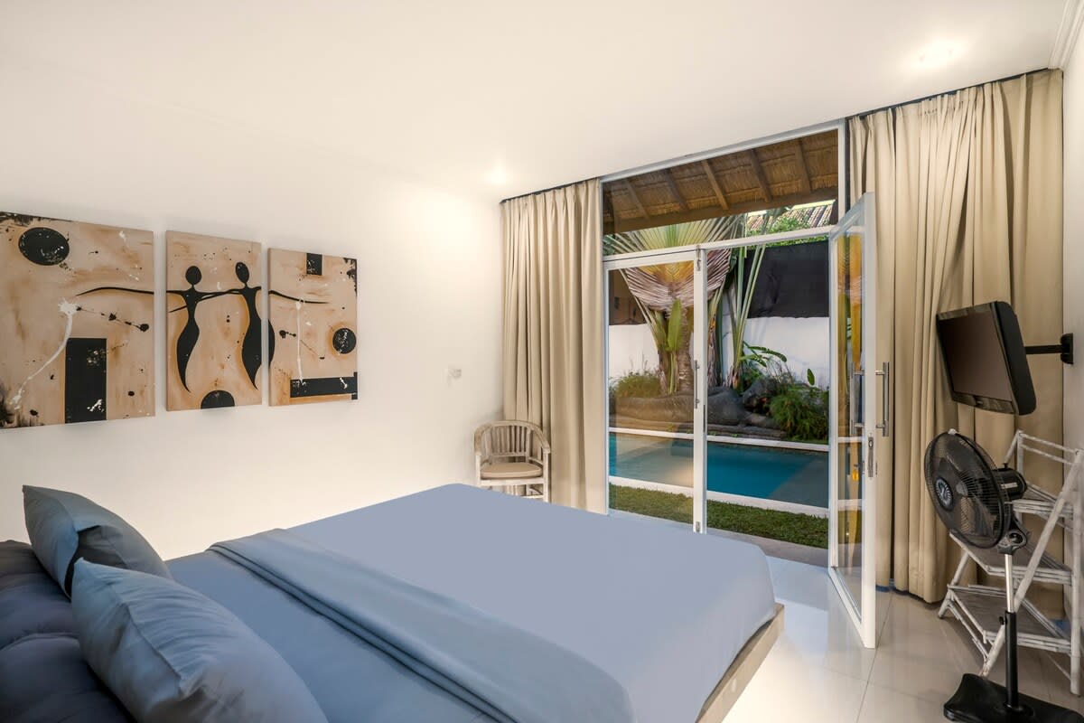 Garden Villa · 6BR · Seminyak — 6BR Villa Rental in Seminyak — image 15