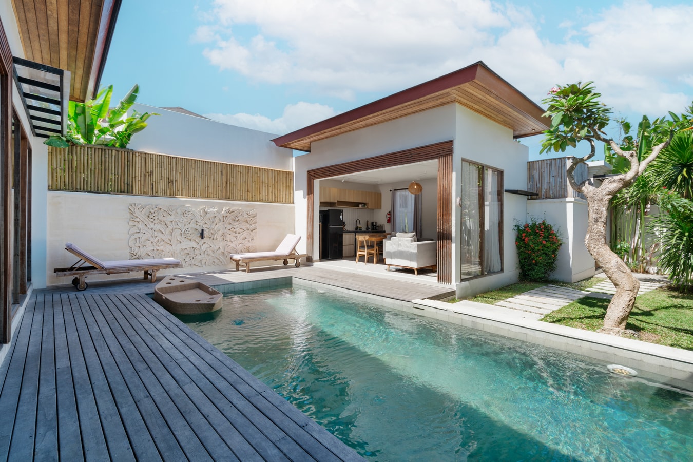 Bernard - Poolside Access & Garden Villa, Uluwatu in Ungasan, Bali — image 13
