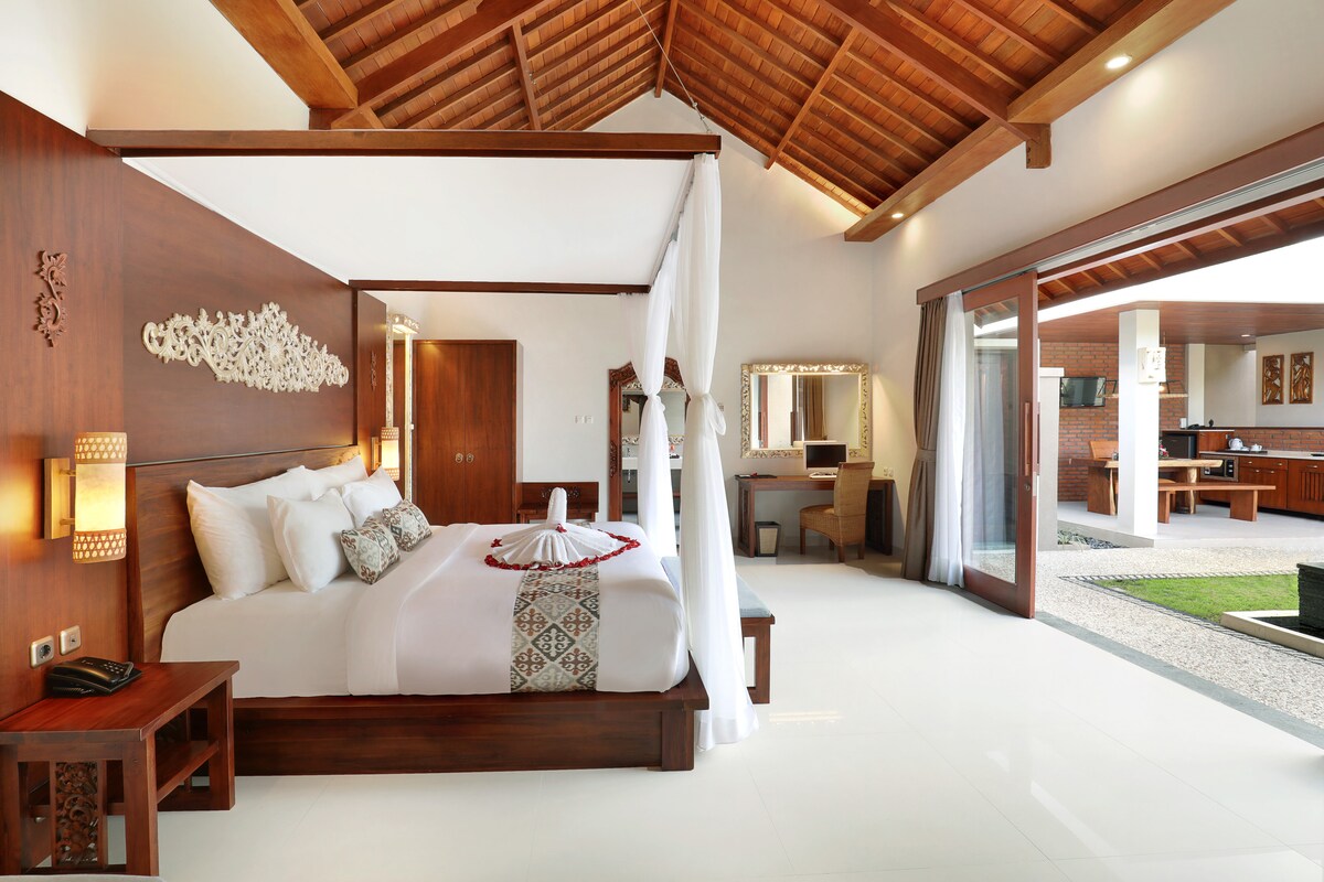Modern Tropical Charm 1 Bedroom Private Villa in Jimbaran — image 7
