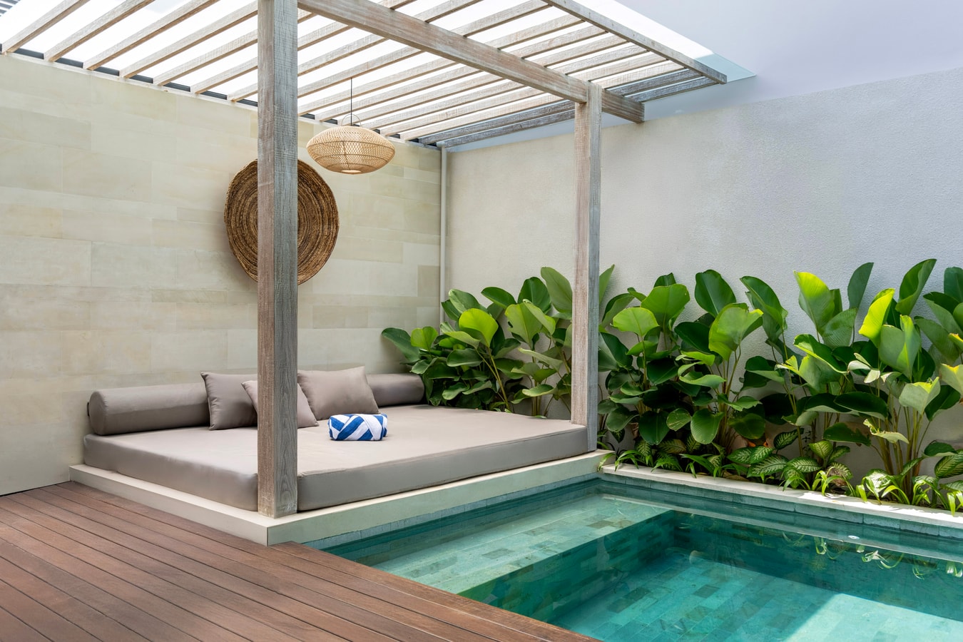 Deneva 4 - Private Pool Villa, Near Berawa Beach in Canggu, Bali — image 13