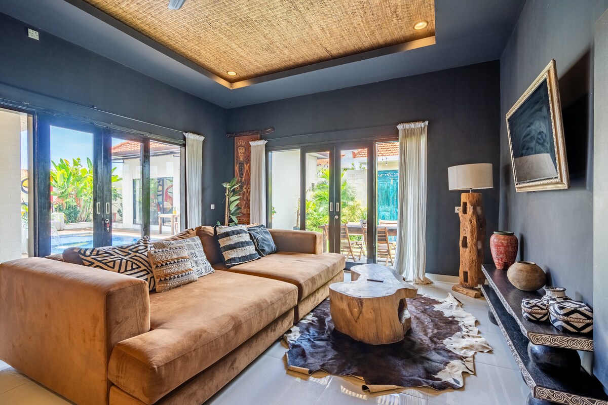 Serene Modern Poolside 3 Bedroom Private Villa in Canggu — image 8