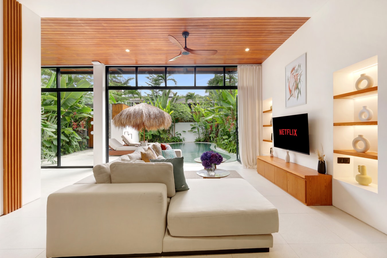 Comfort Stylish 3BR Villa w/ Rooftop & Pool, Canggu in Canggu, Bali — image 5