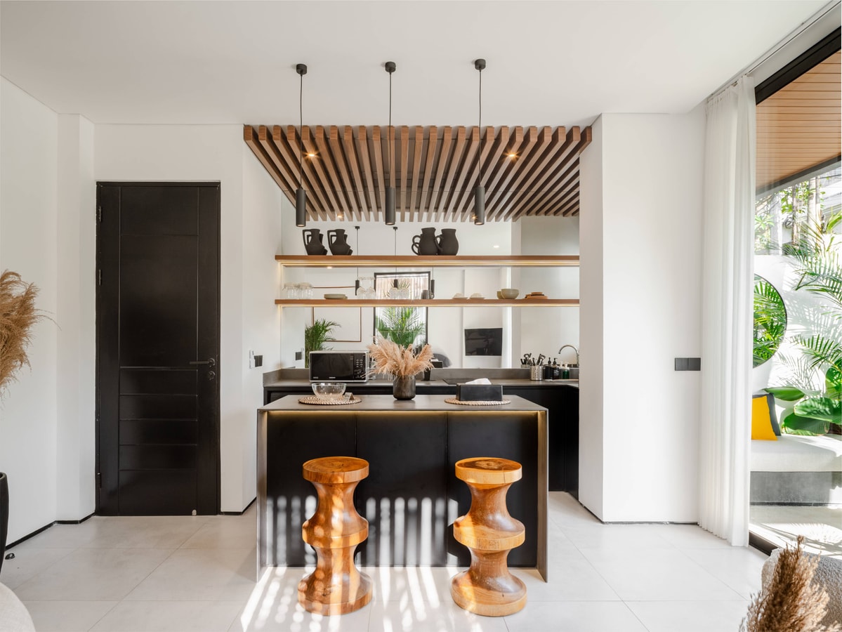 1BR Private Suite with Shared Pool in Canggu, Bali — image 3