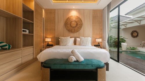 Deneva 8 - Bathtub & Pool Villa, Near Berawa Beach in Canggu, Bali — image 6