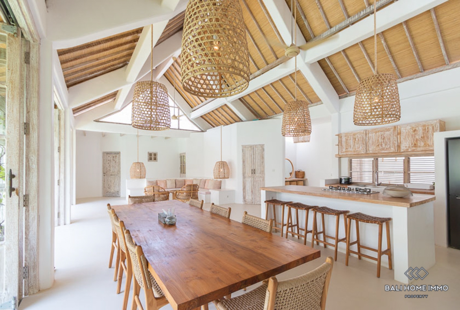 Beautiful 4 Bedroom Villa for Rent in Bali Umalas — image 4