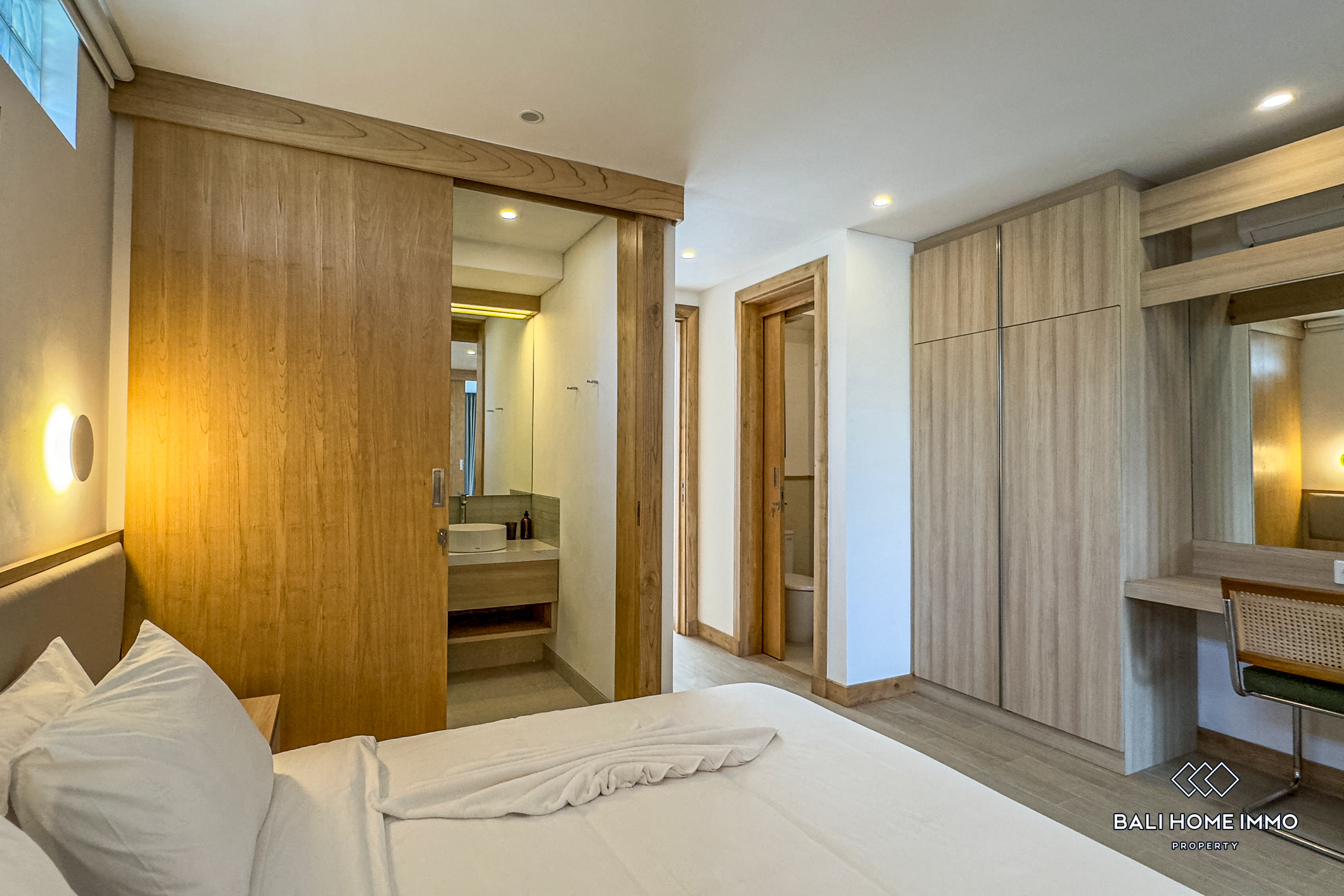 Beautiful design 1 Bedroom apartment for rental in Buduk Bali — image 6