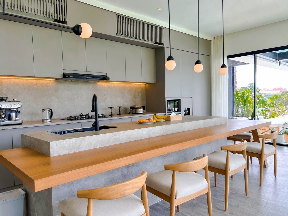 Zen Japanese Estate 6 Bedroom Private Villa in Canggu — image 3