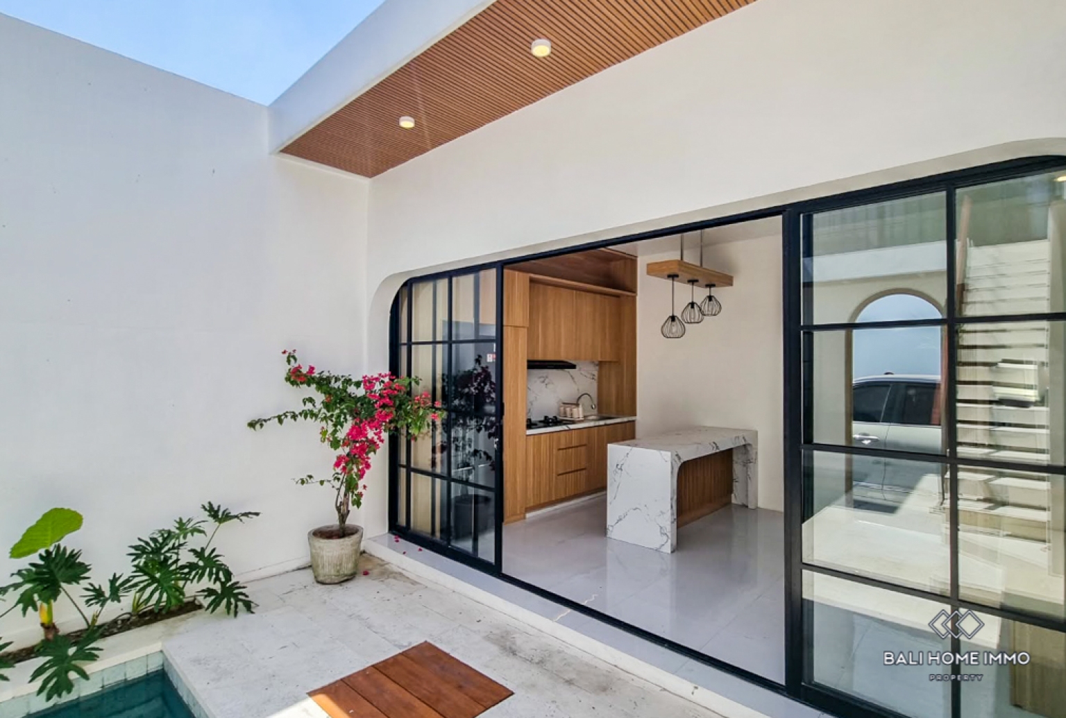 Brand New 2 Bedroom Villa for Yearly Rental in Bali Canggu Residential Side — image 4