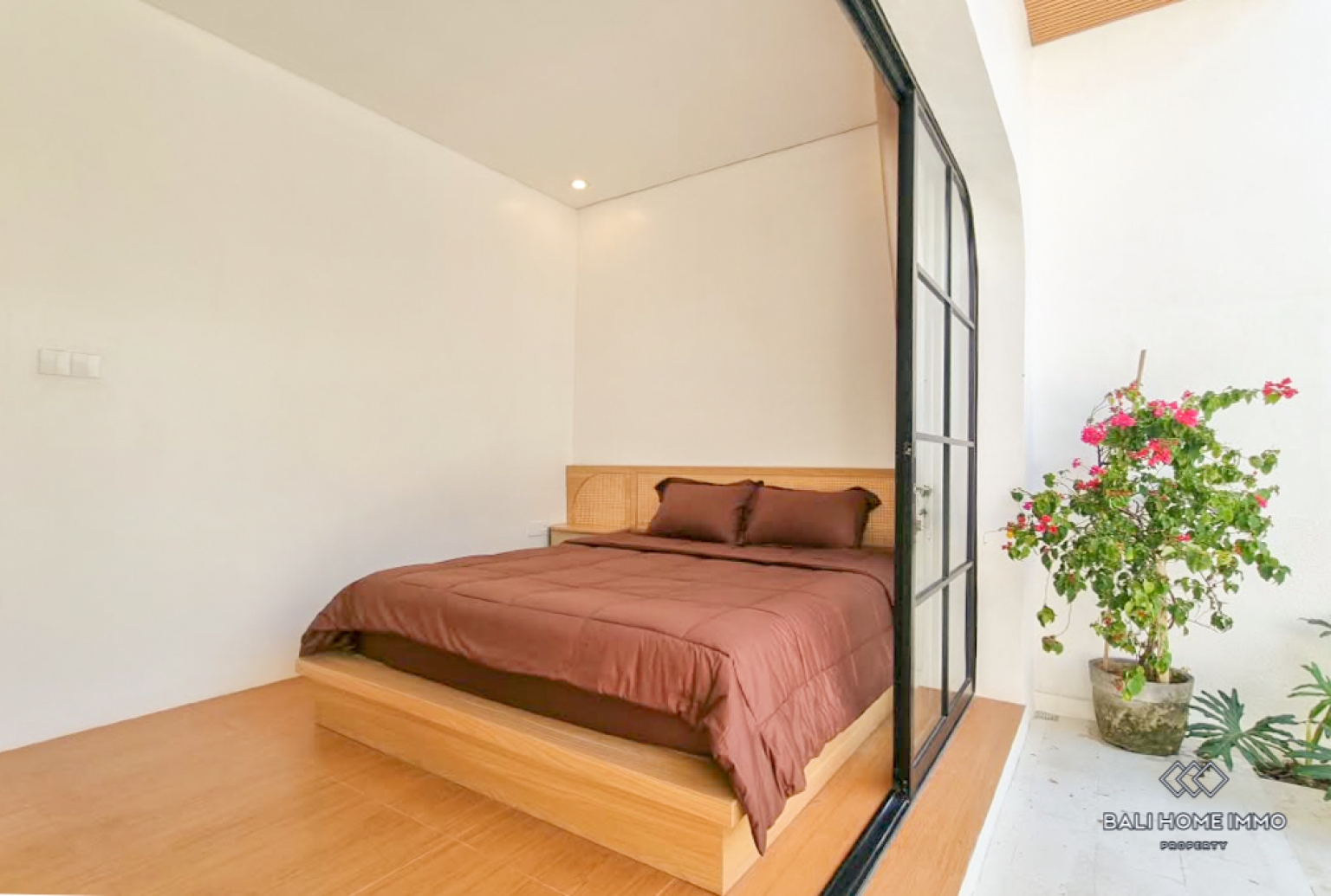 Brand New 2 Bedroom Villa for Yearly Rental in Bali Canggu Residential Side — image 10