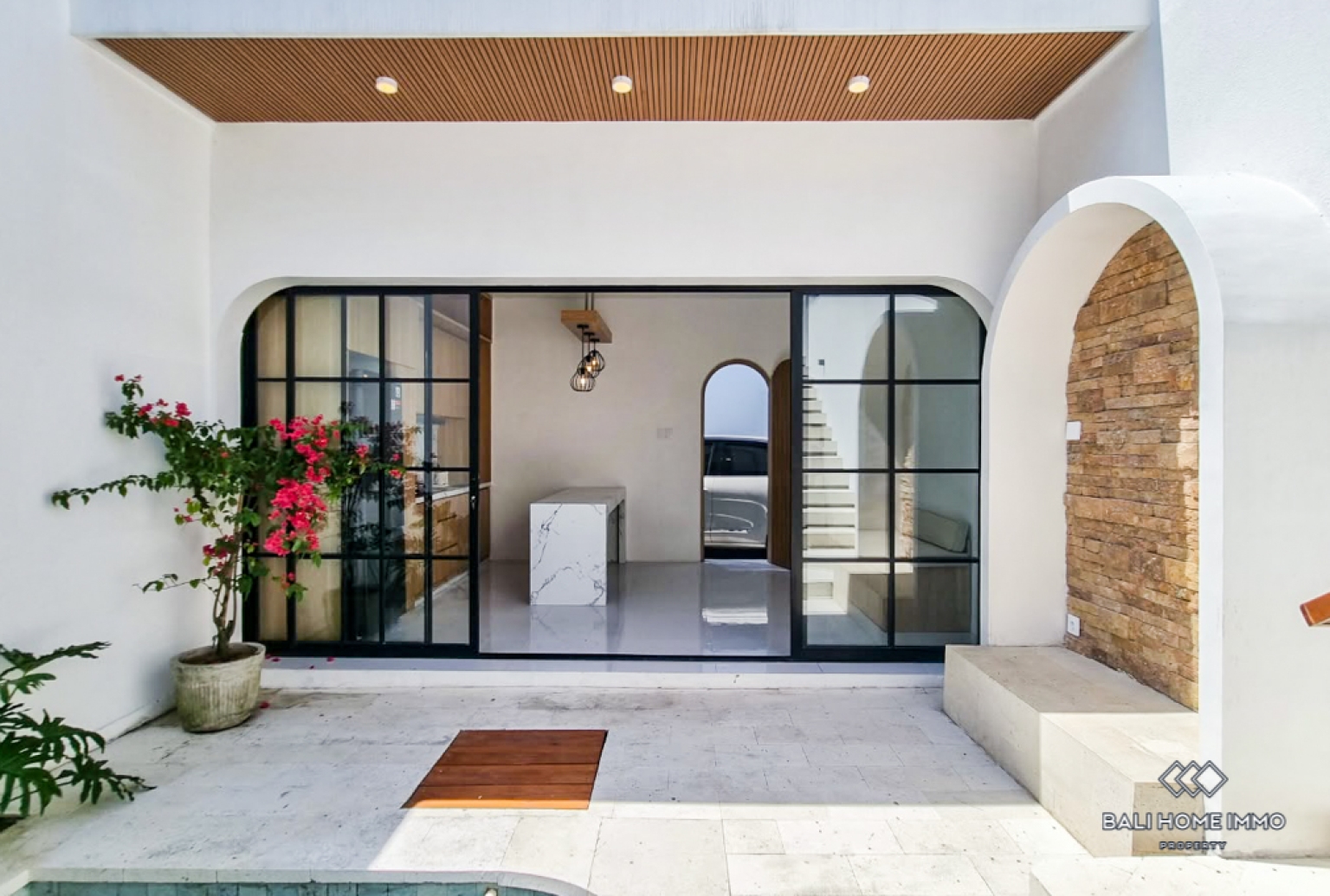 Brand New 2 Bedroom Villa for Yearly Rental in Bali Canggu Residential Side — image 3