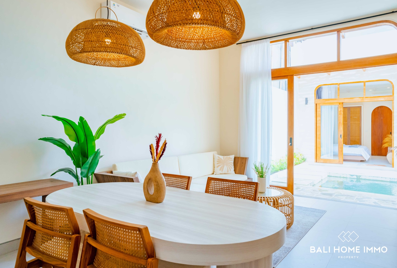 BRAND NEW 2 BEDROOMS VILLA FOR MONTHLY AND YEARLY RENT BALI - UNGASAN — image 7