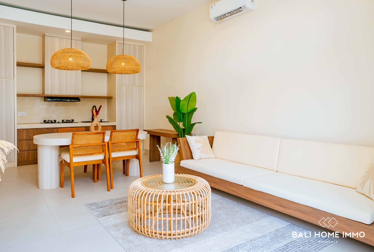 BRAND NEW 2 BEDROOMS VILLA FOR MONTHLY AND YEARLY RENT BALI - UNGASAN — image 3