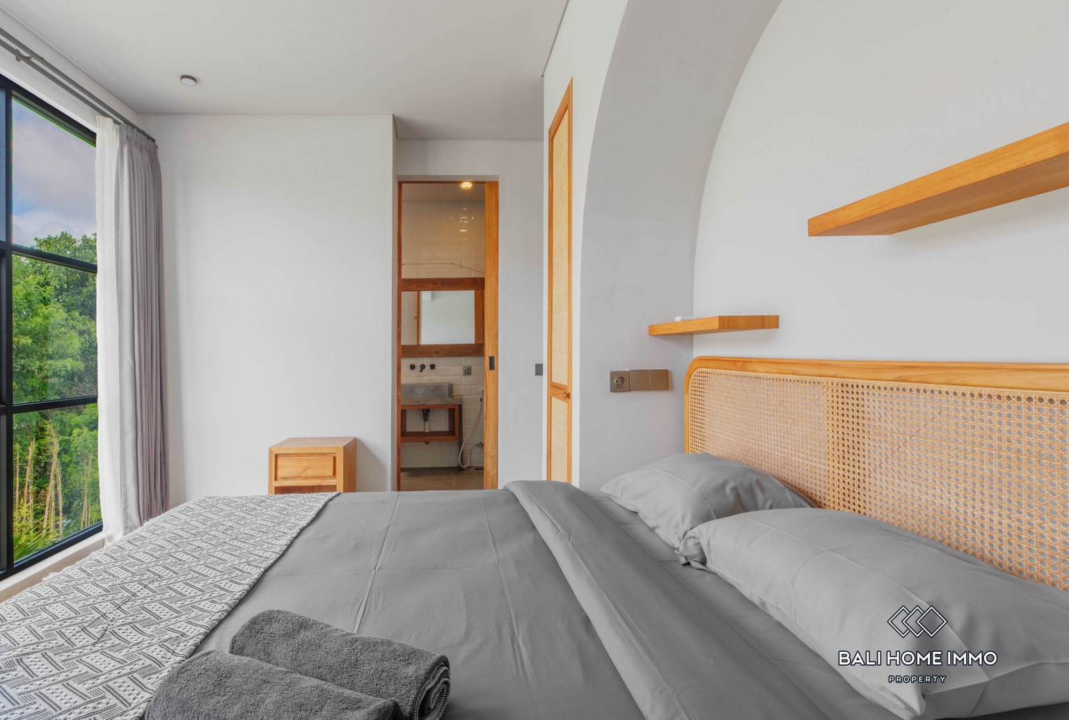 BRAND NEW 2 BEDROOMS VILLA FOR MONTHLY RENTAL IN BALI - UNGASAN — image 15