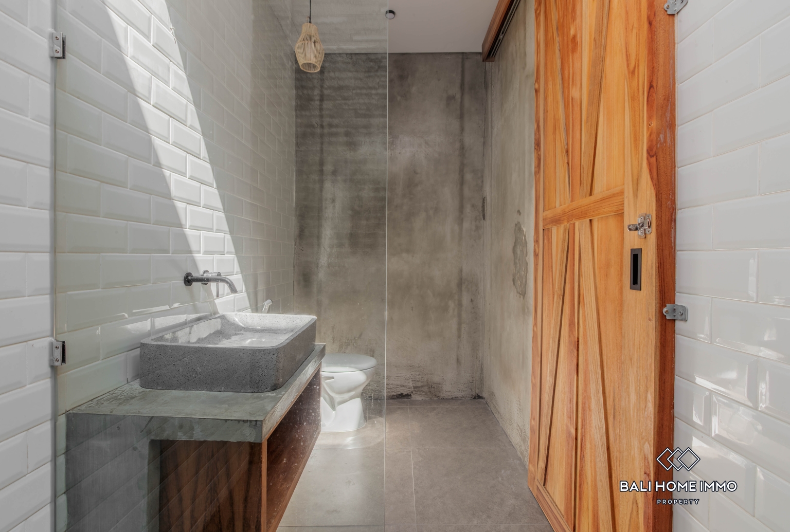 BRAND NEW 2 BEDROOMS VILLA FOR MONTHLY RENTAL IN BALI - UNGASAN — image 17