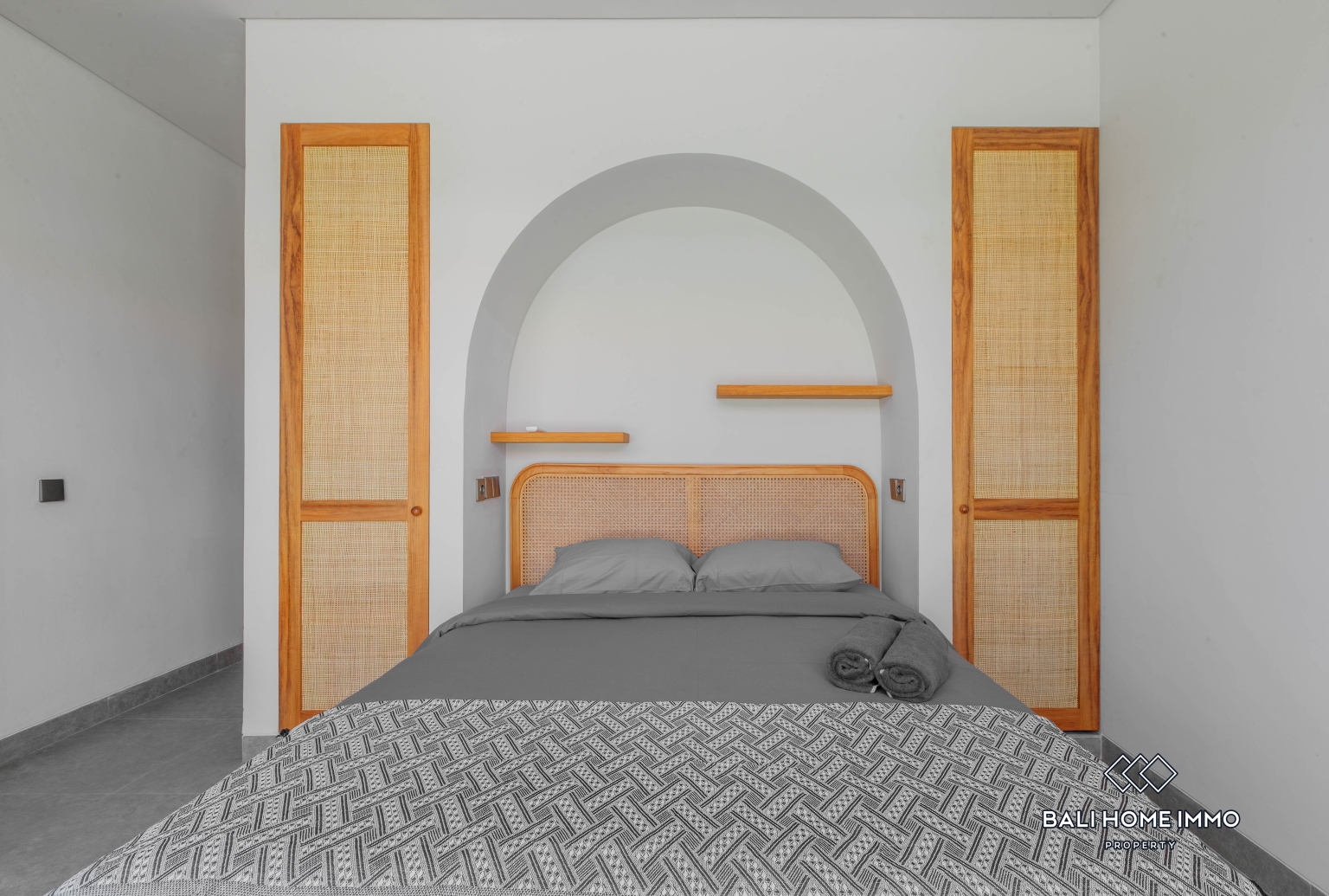 BRAND NEW 2 BEDROOMS VILLA FOR MONTHLY RENTAL IN BALI - UNGASAN — image 11