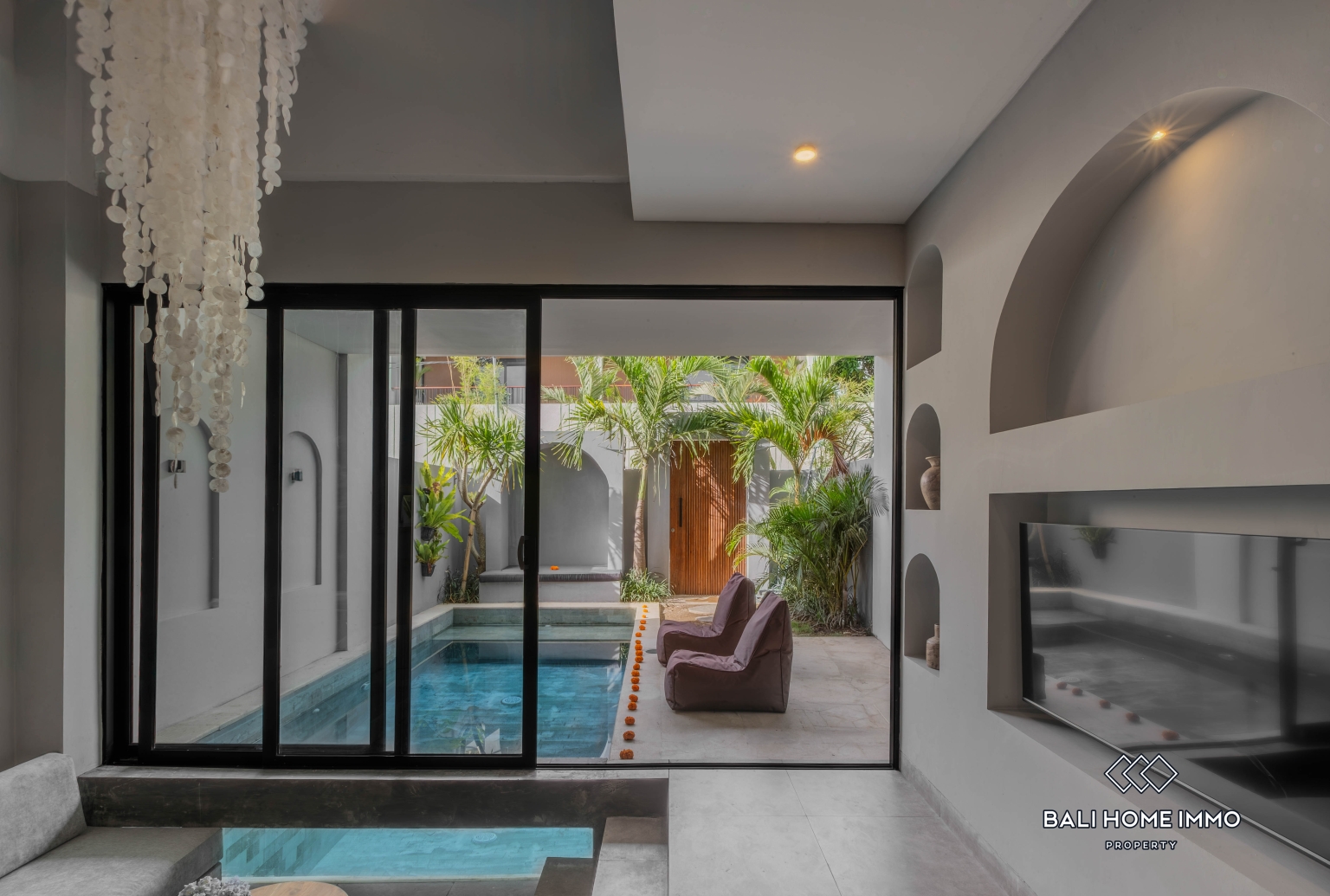BRAND NEW 2 BEDROOMS VILLA FOR MONTHLY RENTAL IN BALI - UNGASAN