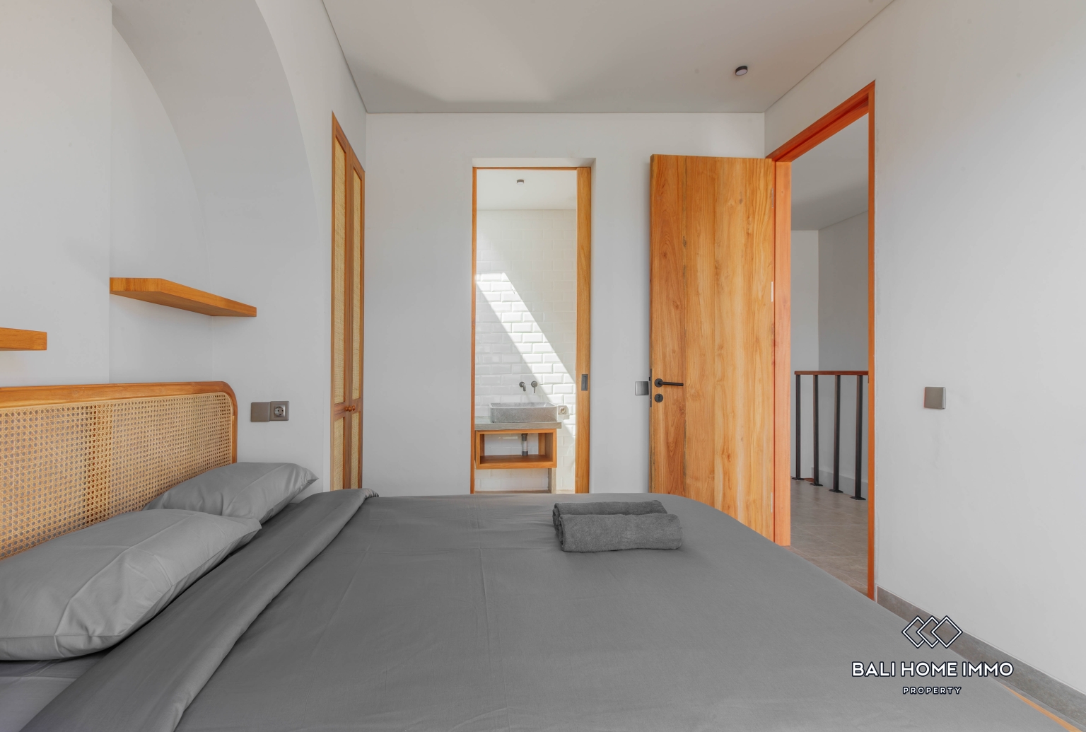 BRAND NEW 2 BEDROOMS VILLA FOR MONTHLY RENTAL IN BALI - UNGASAN — image 10