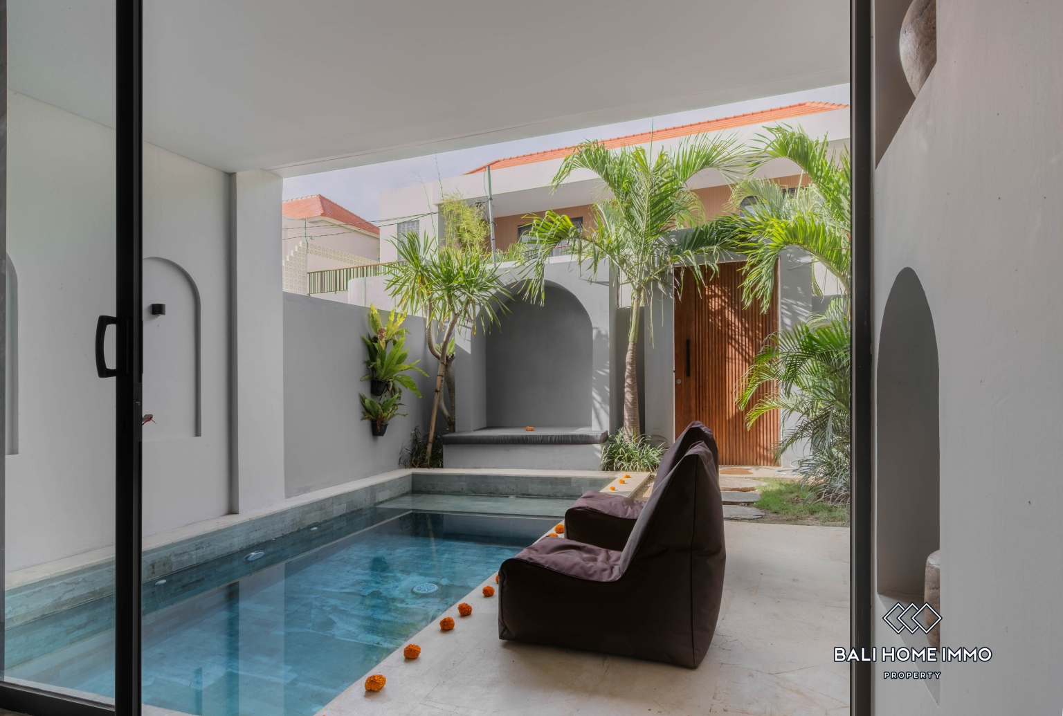 BRAND NEW 2 BEDROOMS VILLA FOR MONTHLY RENTAL IN BALI - UNGASAN — image 1